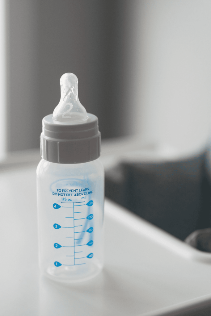 When to Change Nipple Size: Tips to Choose the Best Bottle