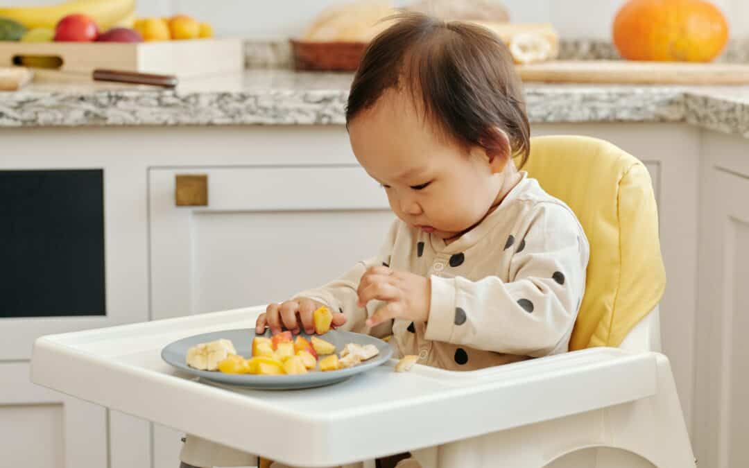 Getting Started on Solid Food: Baby Led Weaning & Spoon Feeding Nino -  thelittleloaf