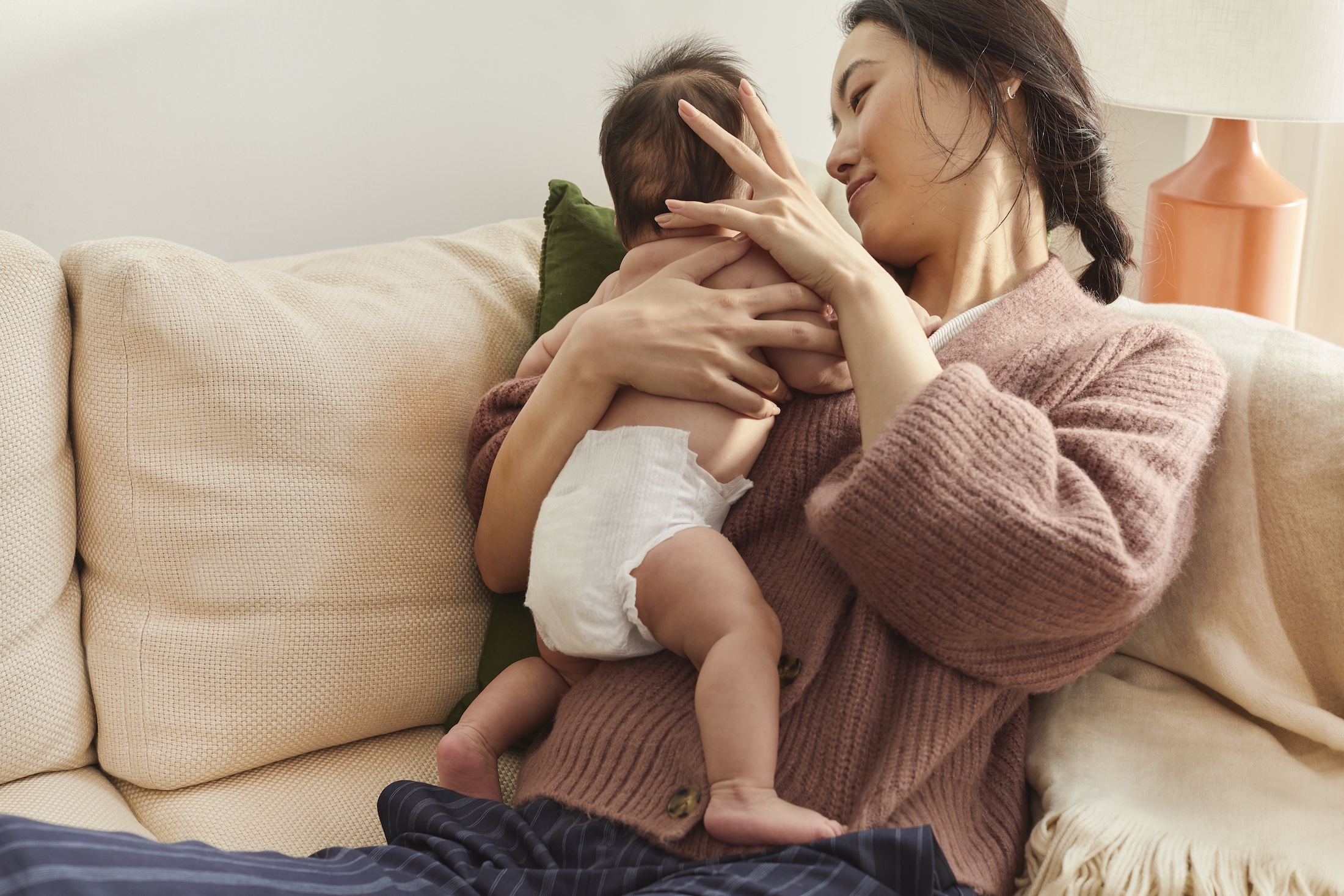 mom and baby in diaper 